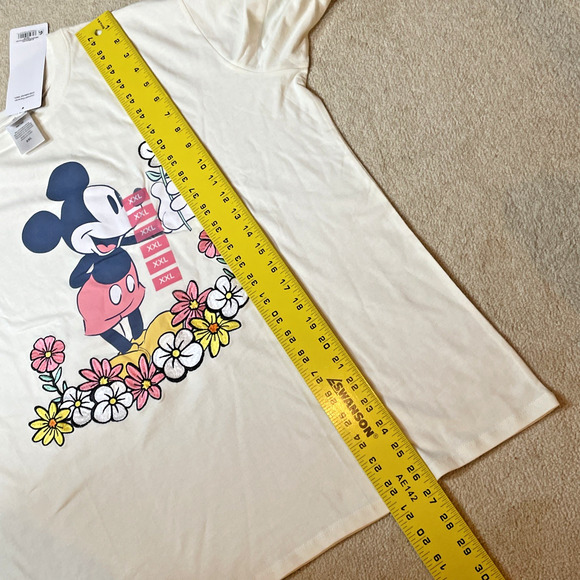 Disney Mickey Mouse Womens Size XXL Embroidered Flowers Cream SS T-shirt Freeze - Picture 11 of 12